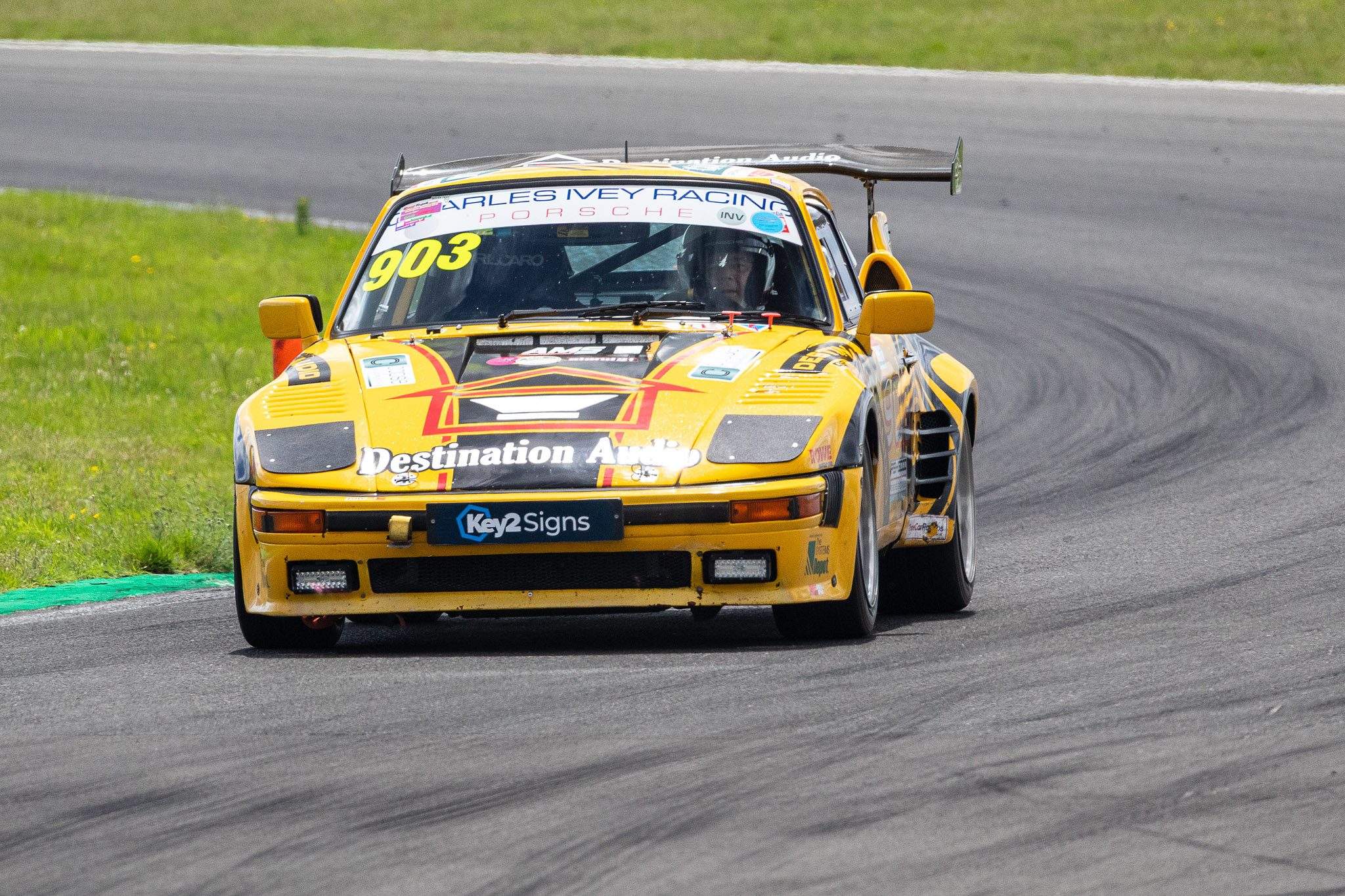 VANHAUEN RACING at Snetterton 300 2026 - Working the 903 through the corners, held below peak torque revs to limit the clutch slip. © Sean Mulcahy 2026